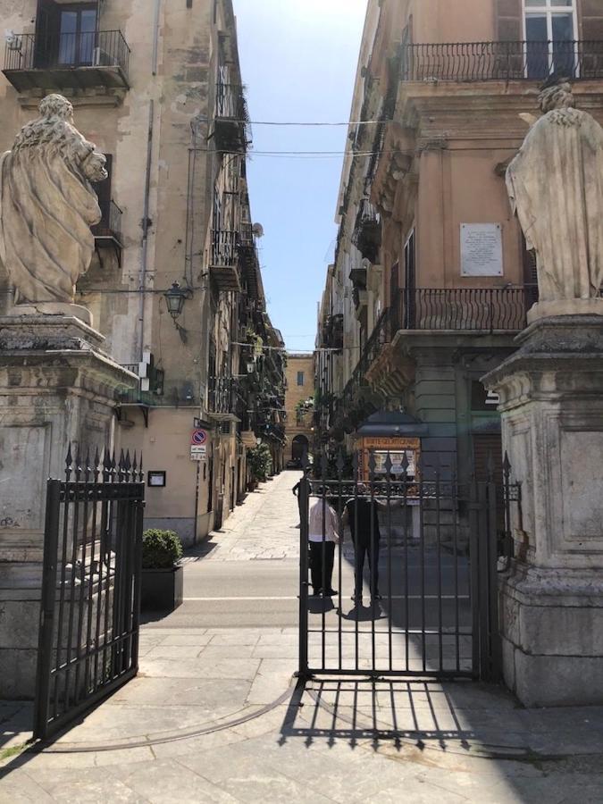 Casa Di Fronte La Cattedrale Apartamento Palermo Exterior foto